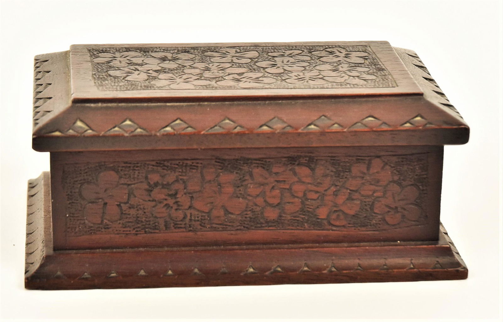 Cincinnati Art Carved Jewelry Box (1 of 7)