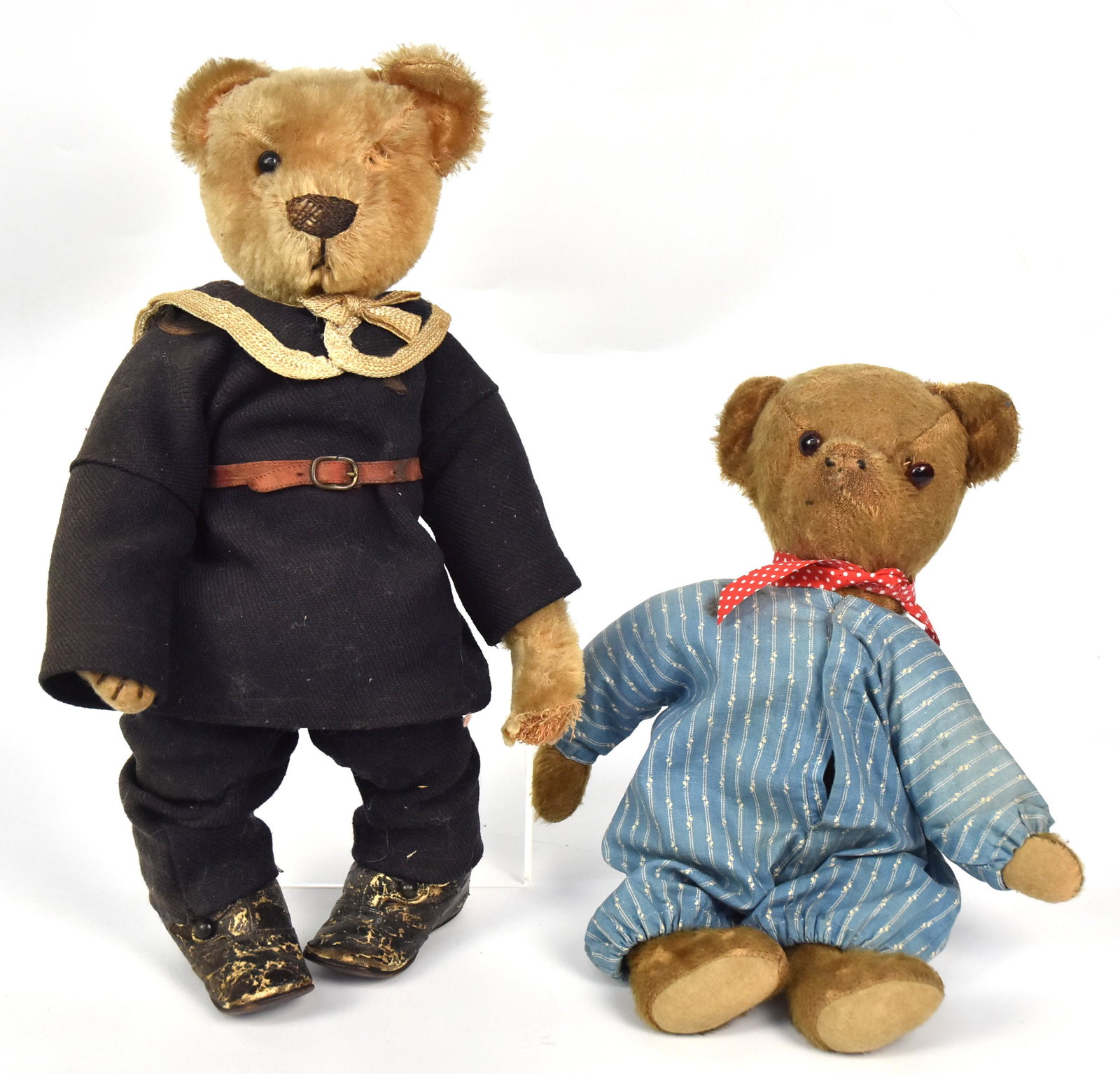 Two Early Teddy Bears (1 of 9)