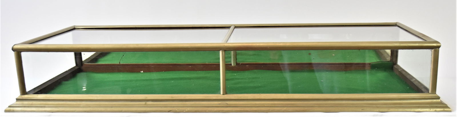 Nickle plated Counter Top Showcase (1 of 7)