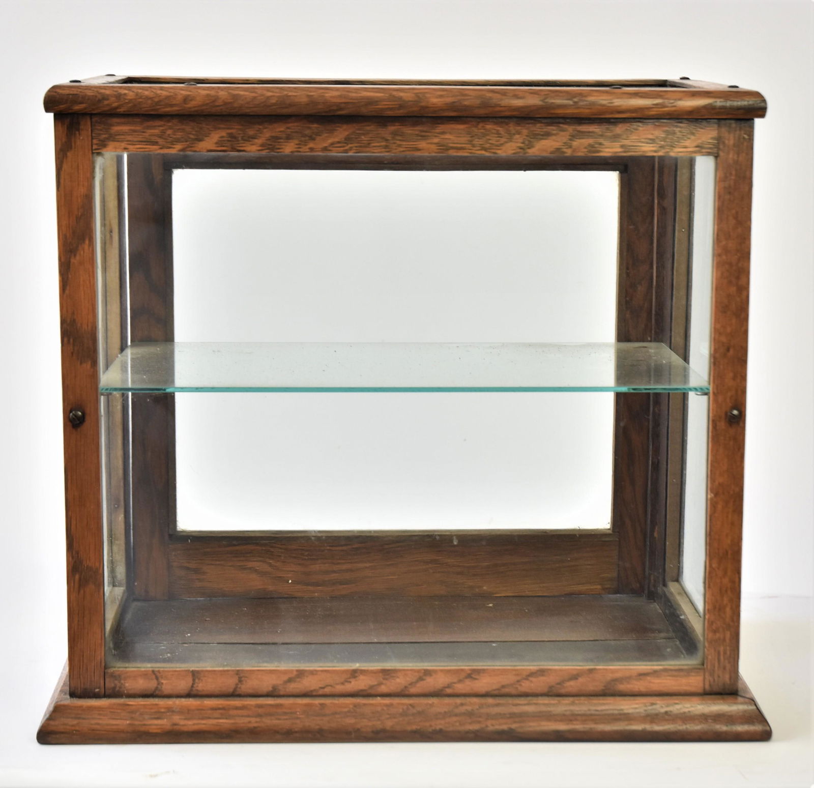 Small Oak Display Cabinet (1 of 5)