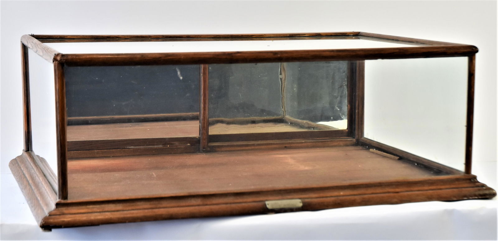 Oak Country Store Countertop Showcase (1 of 6)