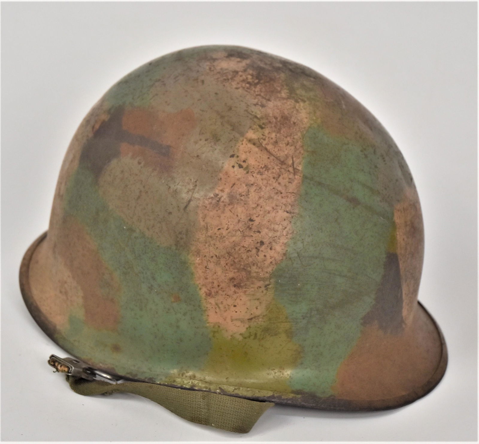 U.S. WWII Cammo Helmet (1 of 4)