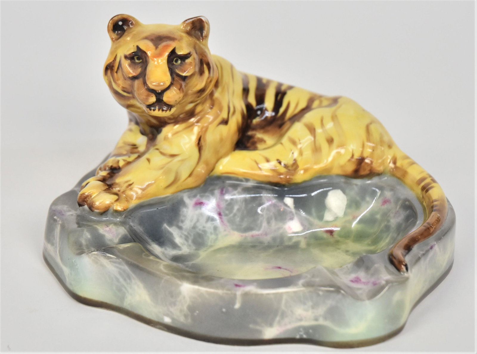Nippon Figural Lounging Tiger Ash Receiver: With a marble look tray 3 1/2”T. 6 1/2”W. Very good condition. Green mark.