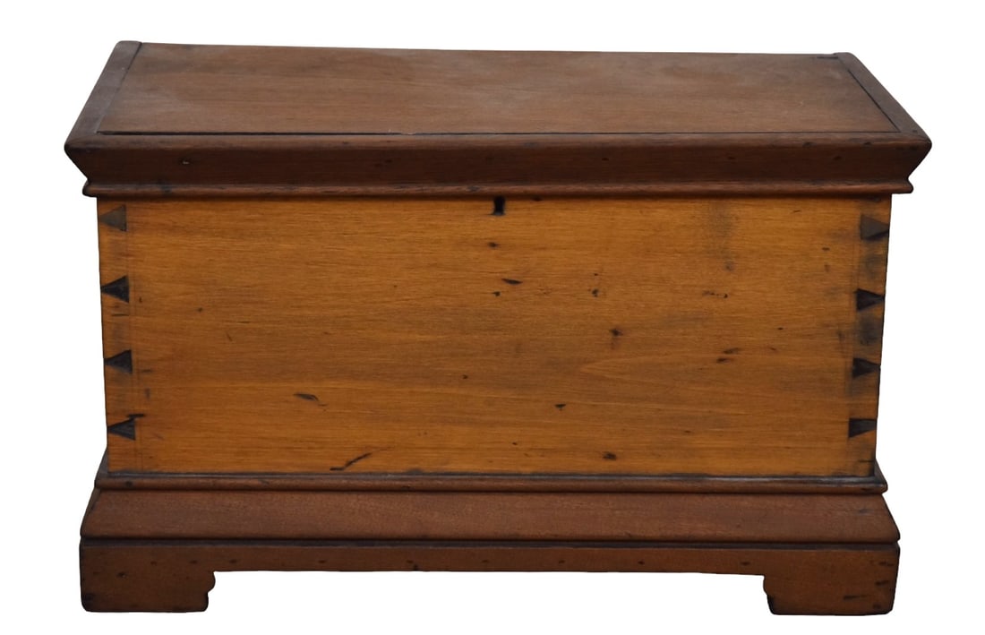 Miniature Dovetailed Blanket Chest: Mixed woods, walnut & maple with walnut lid and bracket base, circa 1800-1820, locking, 8 1/2 x16 x 9 1/2" high. Condition VG.