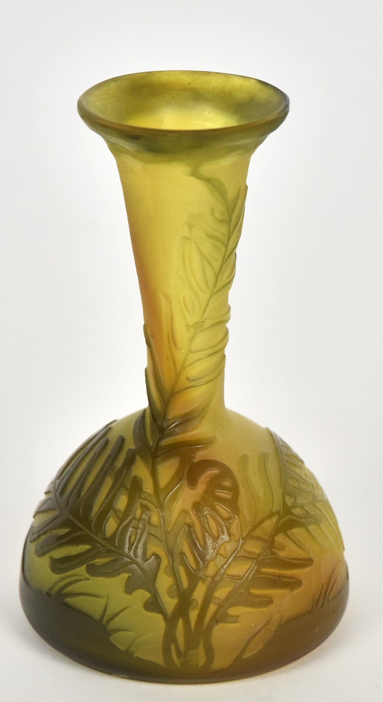 Galle with star cameo cabinet vase (1 of 7)