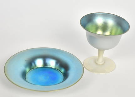 Steuben blue Calcite sherbet & under tray: Sherbet, 3 7/8&rdquo;T, shape 2680. Tray, 5 7/8&rdquo;D. Handsome set in very good condition.