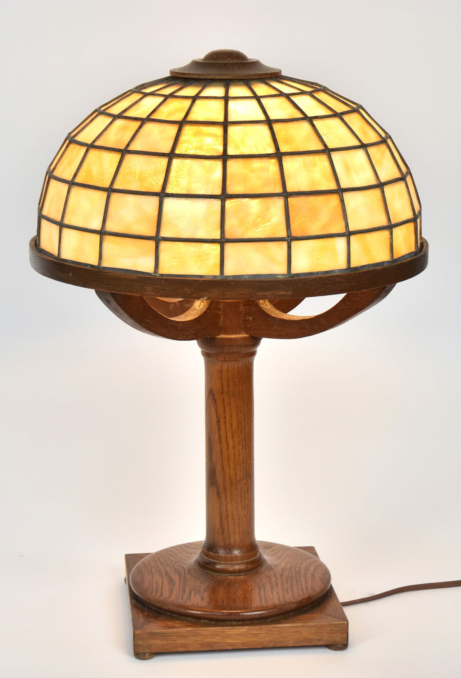 Unusual Arts & Crafts Leaded Table Lamp (1 of 10)