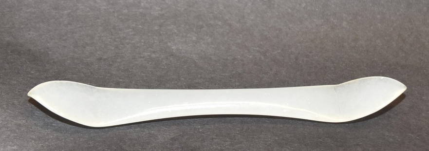 Chinese White Jade Hair Pin: Chinese white jade hair pin with spade shaped ends, 4 1/4" long. Good condition.