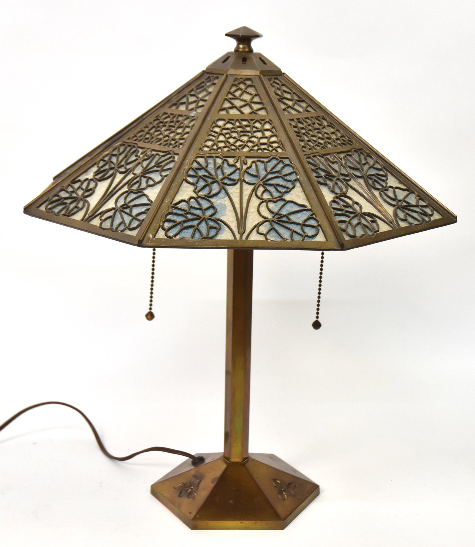 Signed Bradley & Hubbard Eight Panel Table Lamp (1 of 9)
