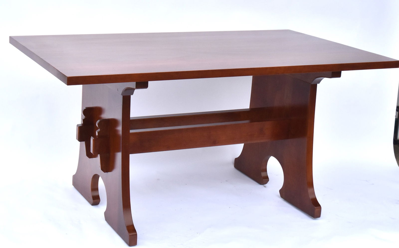 Audi Stickley Contemporary Mousehole Trestle Table (1 of 16)