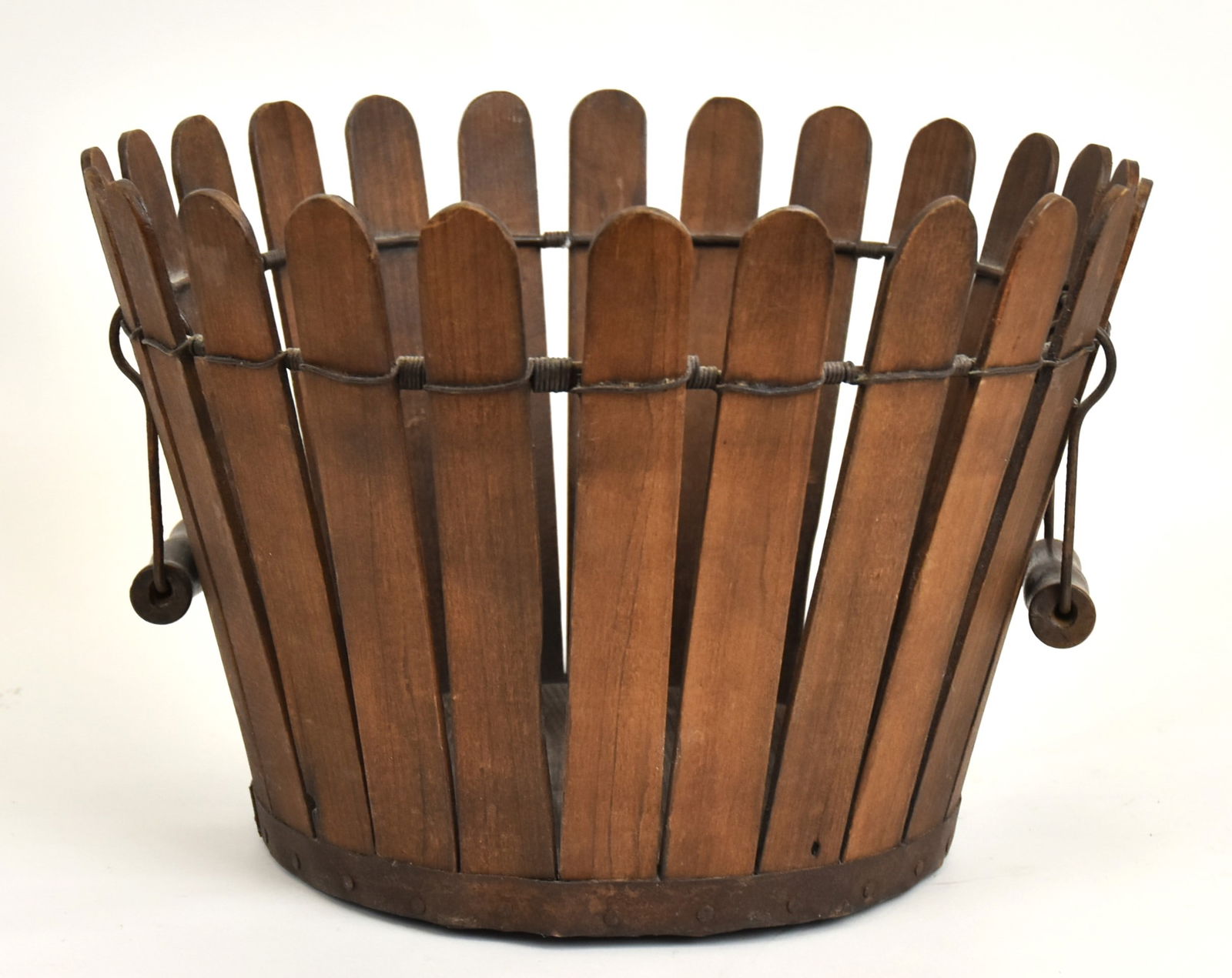 Shaker Apple Basket (1 of 5)