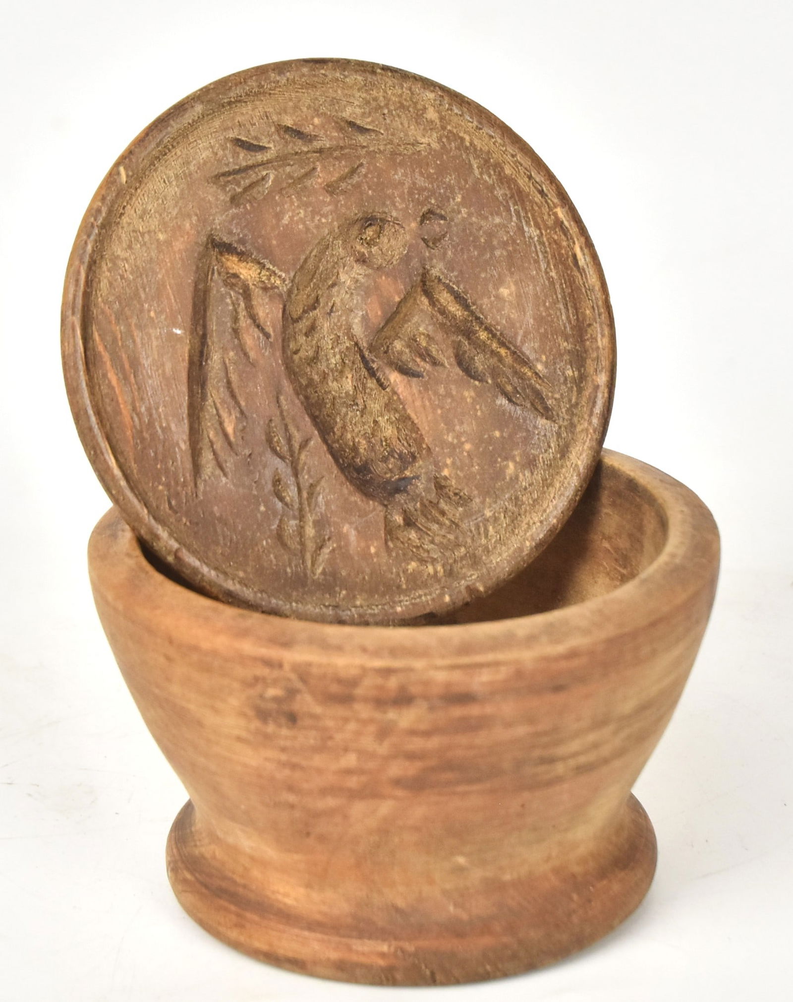 Unusual Eagle Butter Print with Tub (1 of 5)