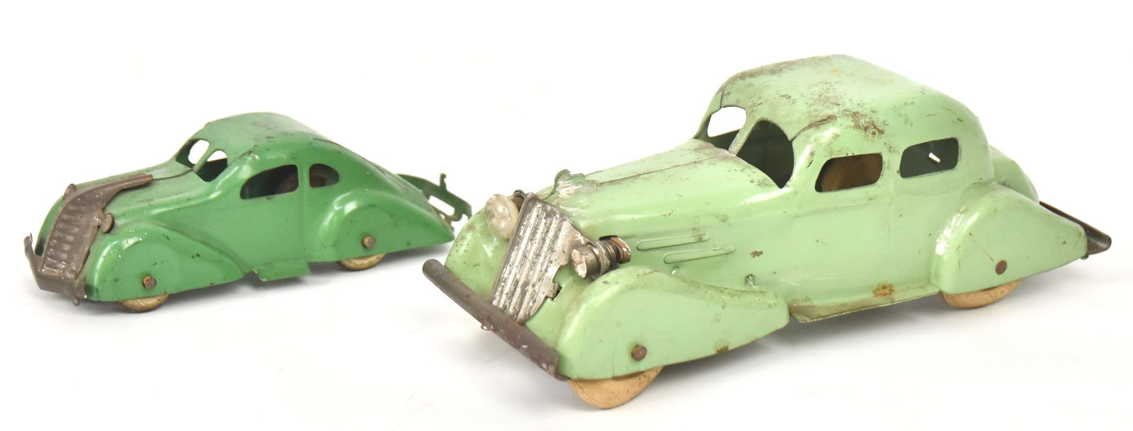Two Wyandotte Pressed Steel Toy Cars (1 of 6)