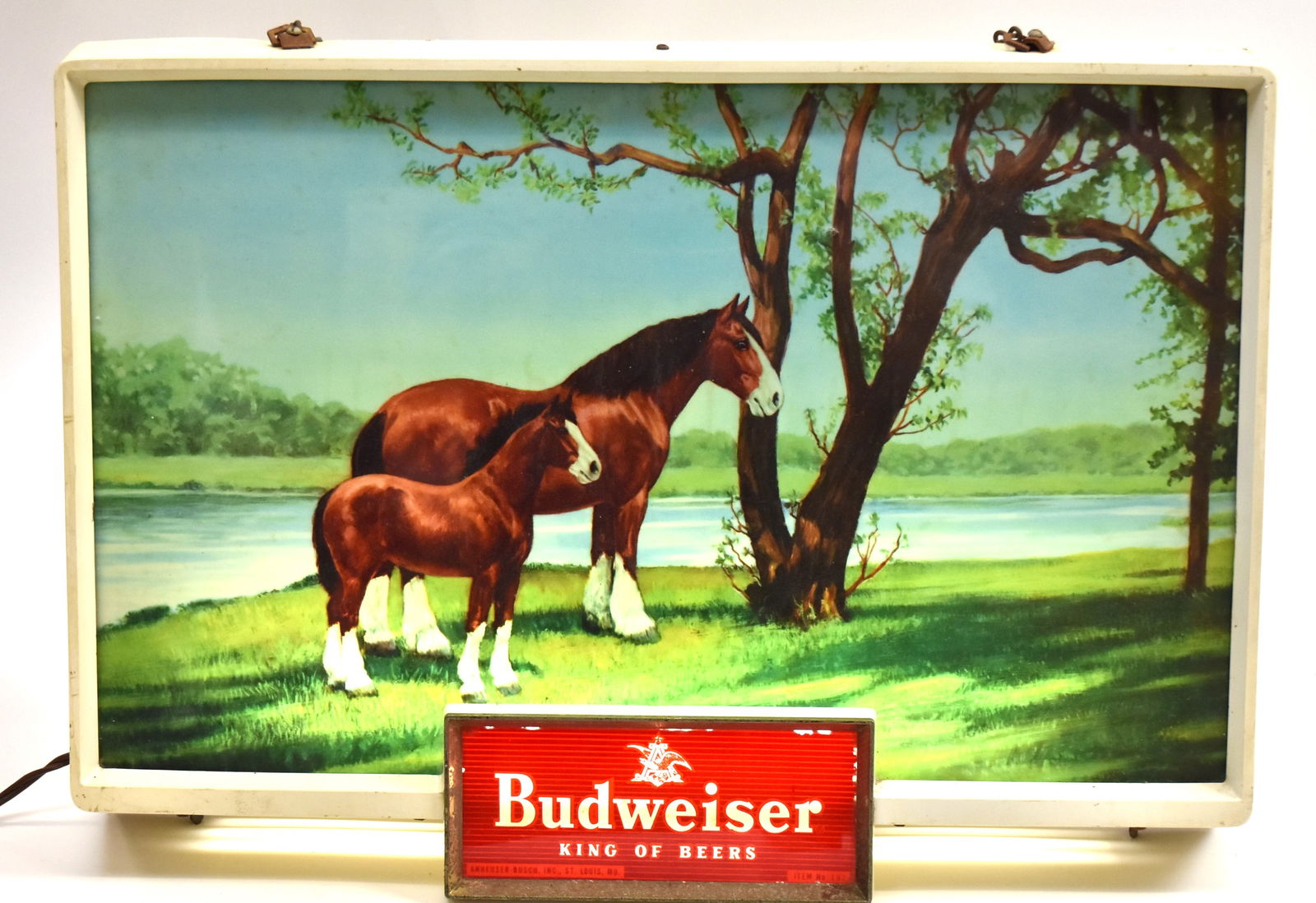 Budweiser Beer Light-Up Horse Sign (1 of 8)
