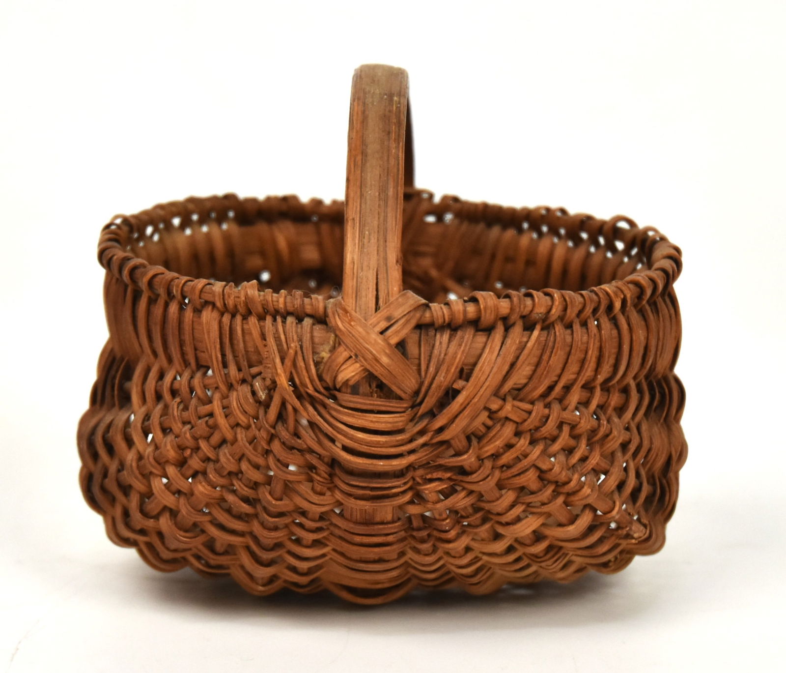 Great Miniature Buttocks Basket (1 of 5)