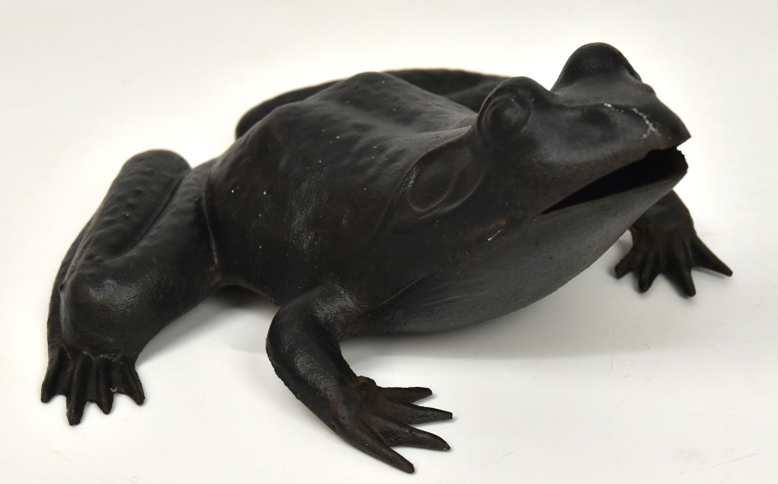 Large Unusual Cast Iron Hollow Frog (1 of 4)