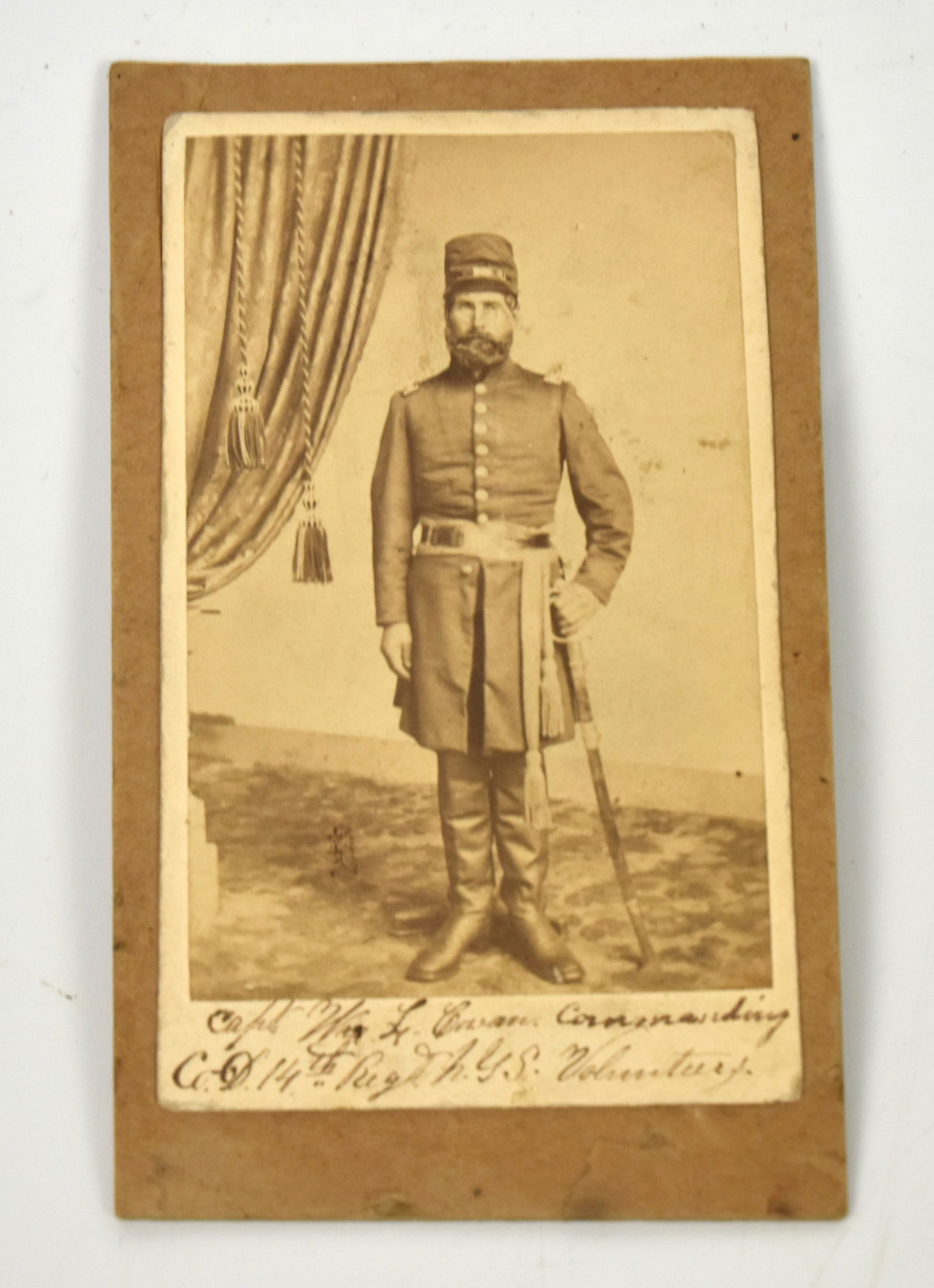 Albumen CDV of Ided Union Captain (1 of 4)