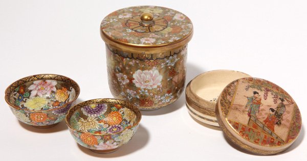 Japanese Royal Satsuma: Lot of miniature pieces, all signed on bases in red and gilt, includes a covered cup, 2.75" diameter x 3" high, plus a covered box, 2.5" diameter x 1.25" high; and two wine cups, 2.2" diameter x 1" hi