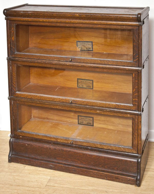 GlobeWernicke 3 Stack Oak Bookcase