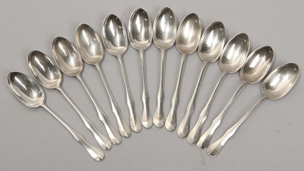 Steiff Colonial Williamsburg Sterling Spoons: Set of 12, all with both Steiff & Williamsburg mark, 4 1/2 inches long, total weight 135g.