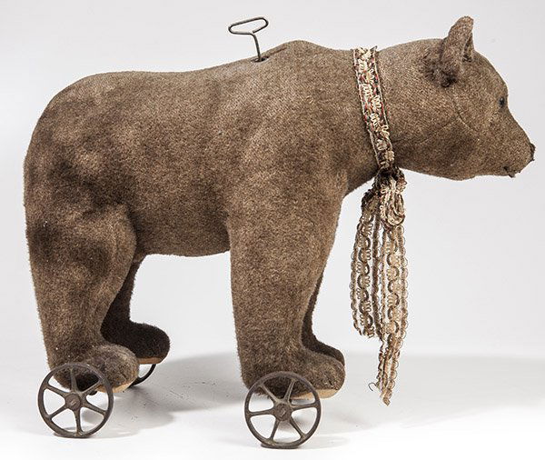 steiff teddy bear on wheels