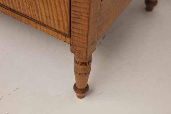 Curly Maple Sheraton Chest - 4