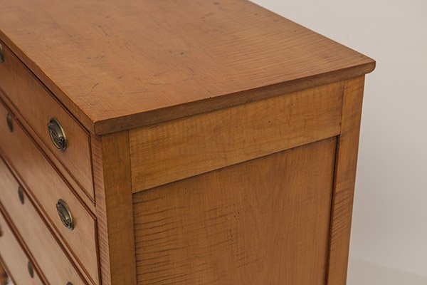 Curly Maple Sheraton Chest - 8