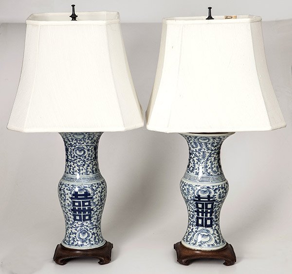 Pair Chinese Porcelain Vase Lamps (1 of 7)