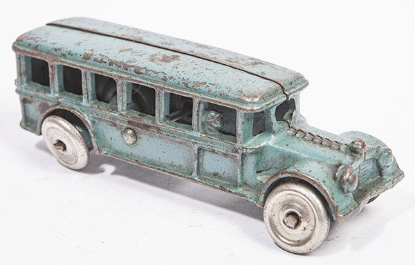 ARCADE CAST IRON BUS (1 of 7)