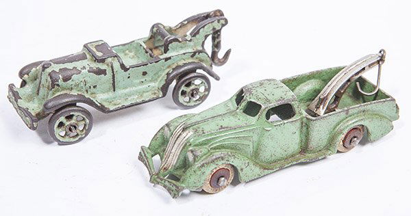 TWO CAST IRON TOW TRUCK (1 of 10)