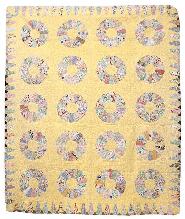 Dresden Plate Quilt (1 of 9)
