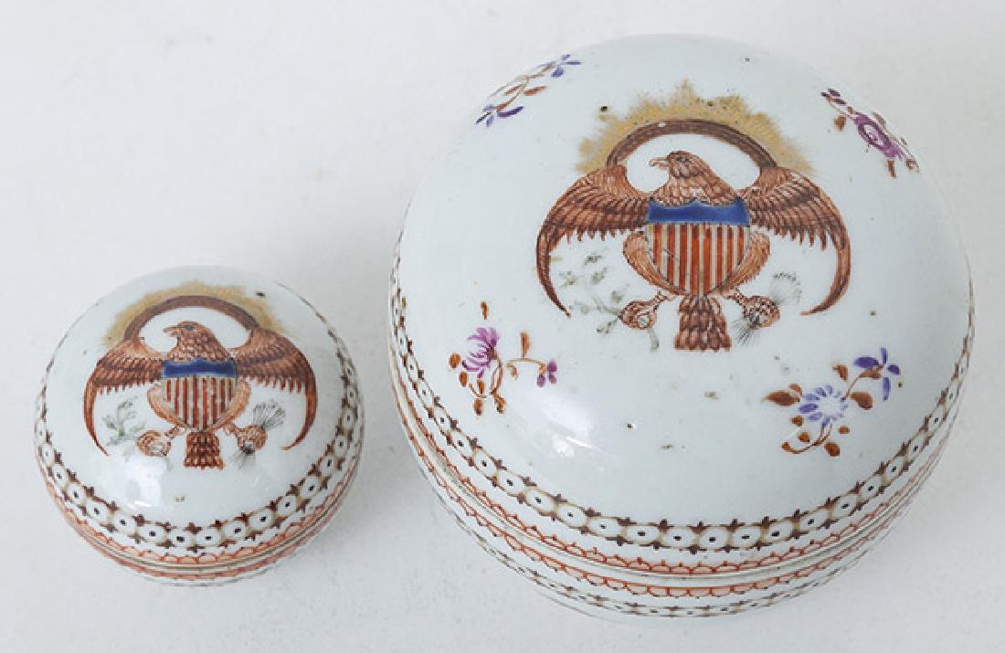 Two Chinese Export Porcelain Covered Boxes (1 of 7)