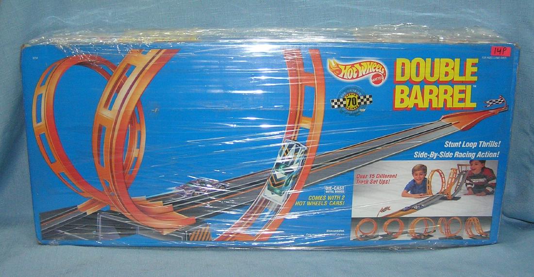 Hot Wheels double barrel toy set: Hot Wheels double barrel toy set est. value $25.00-$30.00