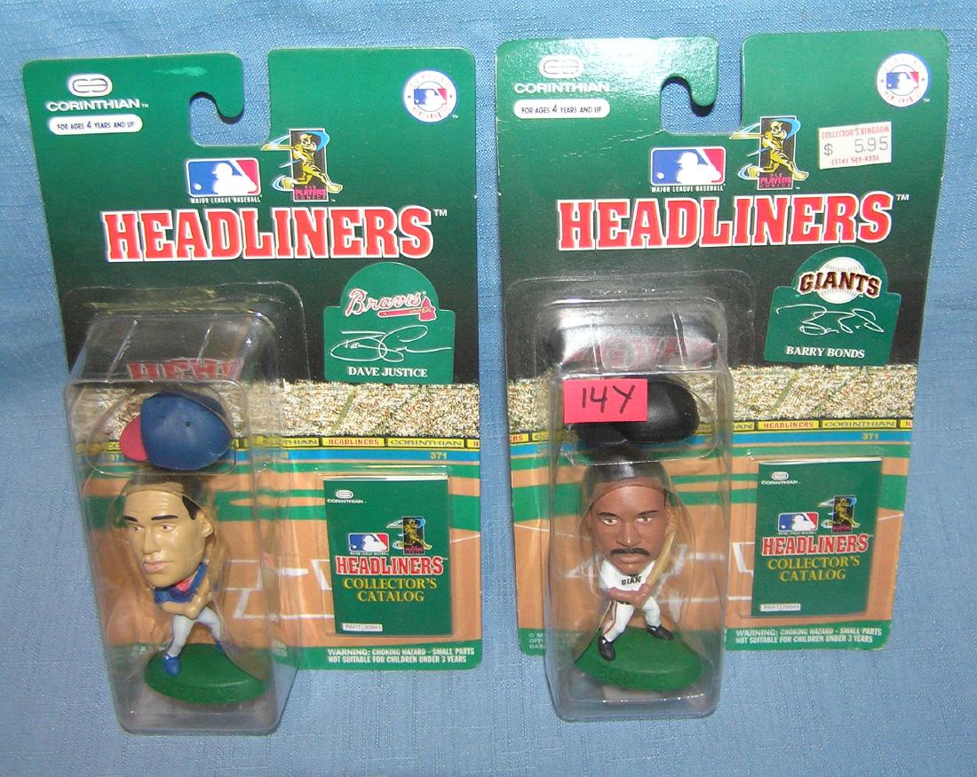 Pair of vintage baseball sports figures: Pair of vintage baseball sports figures includes David Justice and Barry Bonds est. value $25.00-$30.00