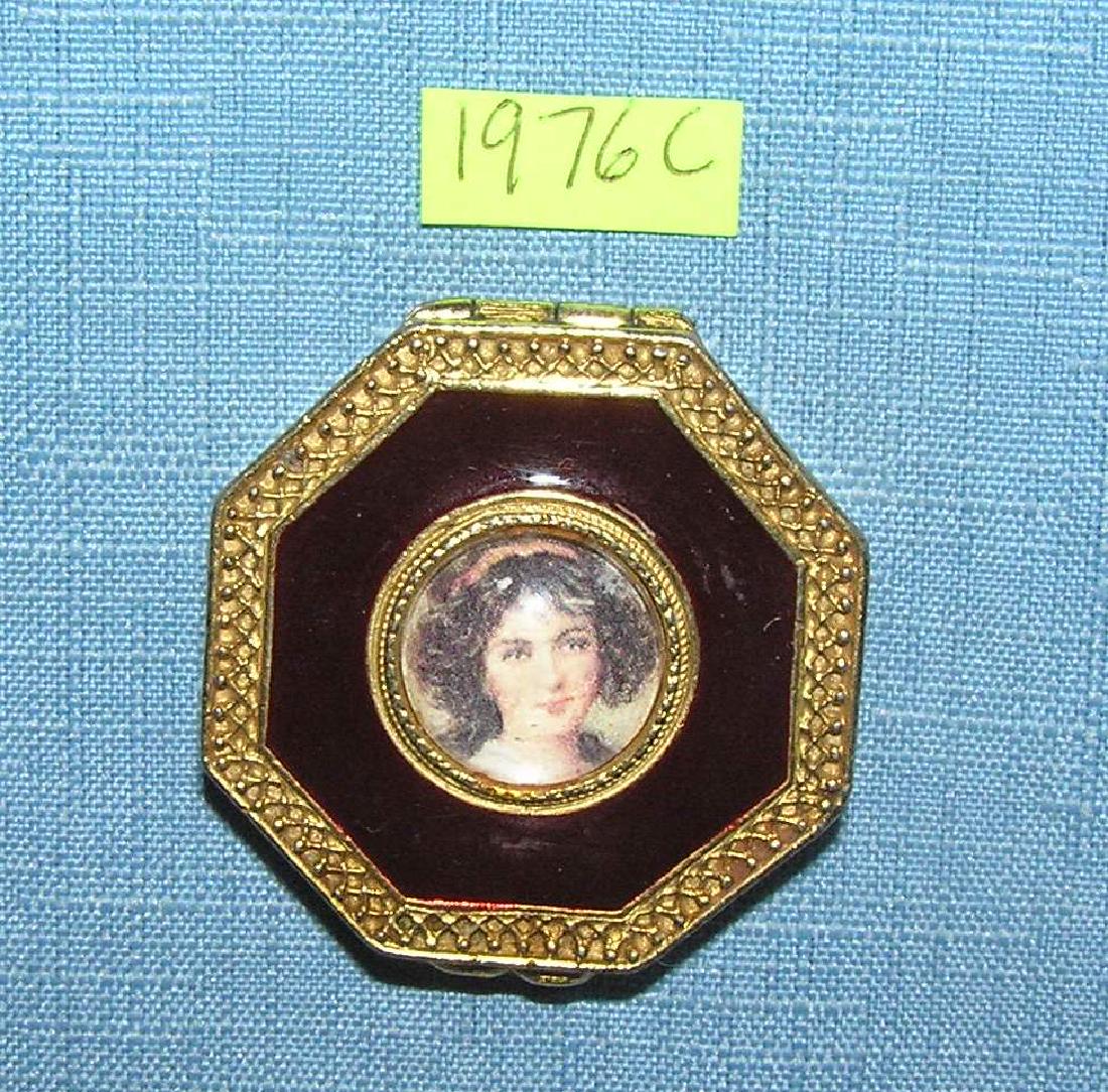 Nice vintage portrait decorated make up compact: Nice vintage portrait decorated make up compact by Ultima Beauty Products est. value $50.00-$60.00