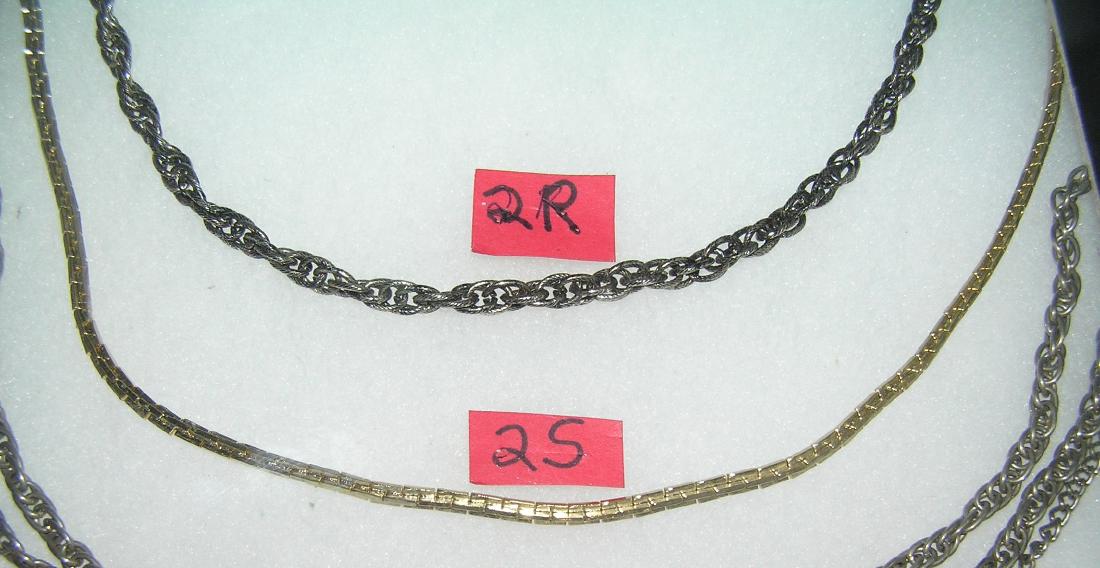 Gold tone pocket watch chain: Gold tone pocket watch chain est. value $30.00-$40.00