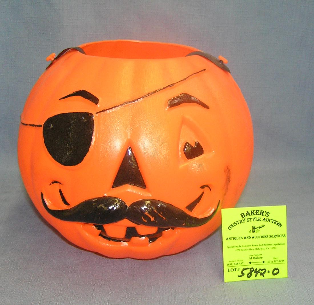 Vintage Jack O' Lantern trick or treat bucket: Vintage Jack O' Lantern trick or treat bucket est. value $30.00-$40.00