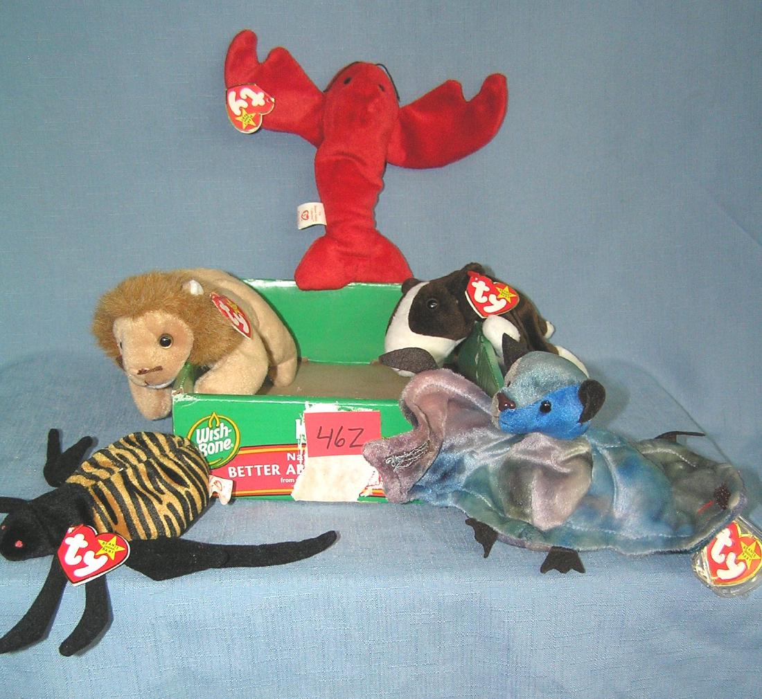 Box of vintage Beanie Babies: Box of vintage Beanie Babies est. value $50.00-$60.00