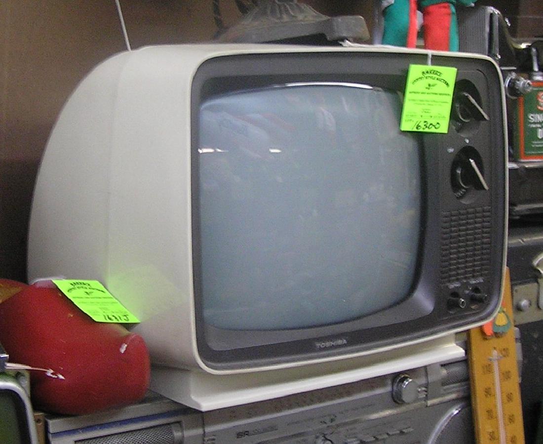 Vintage Toshiba TV set: Vintage Toshiba TV set est. value $100.00-$125.00