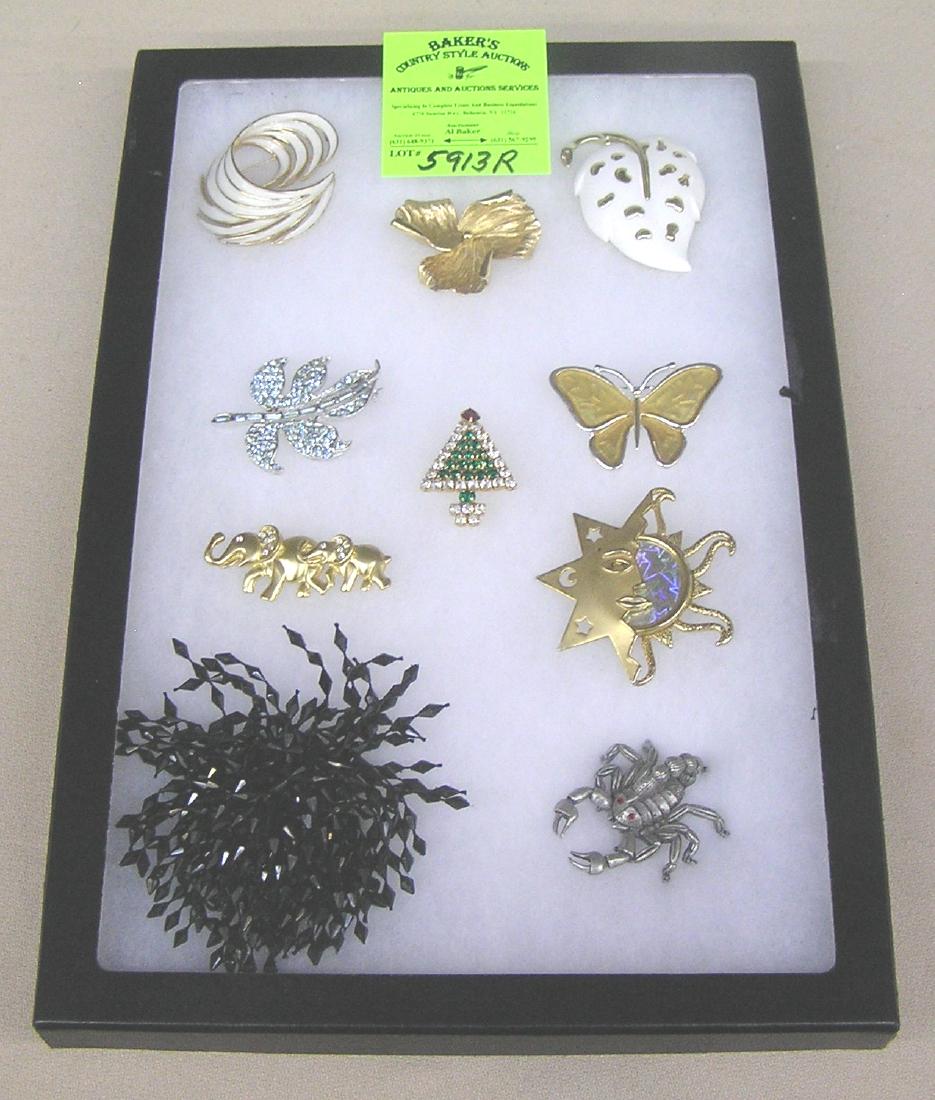 Collection of quality costume jewelry pins and brooches: Collection of quality costume jewelry pins and brooches many signed includes J & J, AK, Grosse '61, Trifari, Sarah Coventry est. value $125.00-$150.00
