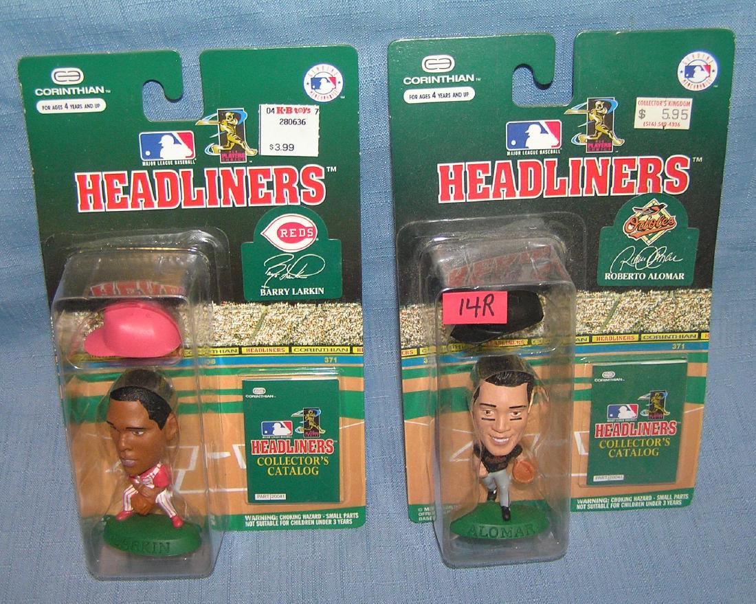 Pair of vintage baseball sports figures: Pair of vintage baseball sports figures includes Barry Larkin and Roberto Alomar est. value $25.00-$30.00
