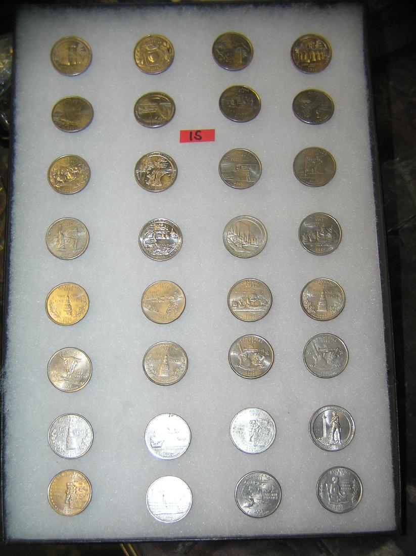 Large collection of vintage US state quarters: Large collection of vintage US state quarters part of an 86 year old gentleman's safety deposit box collection/hoard est. value $25.00-$30.00