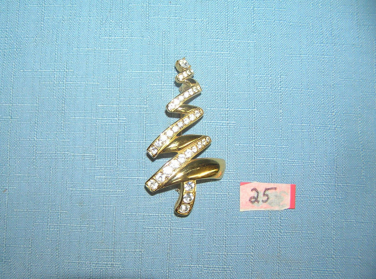 Signed Monet brass tree pin: Signed Monet brass tree pin loaded with semi precious stones est. value $50.00-$75.00