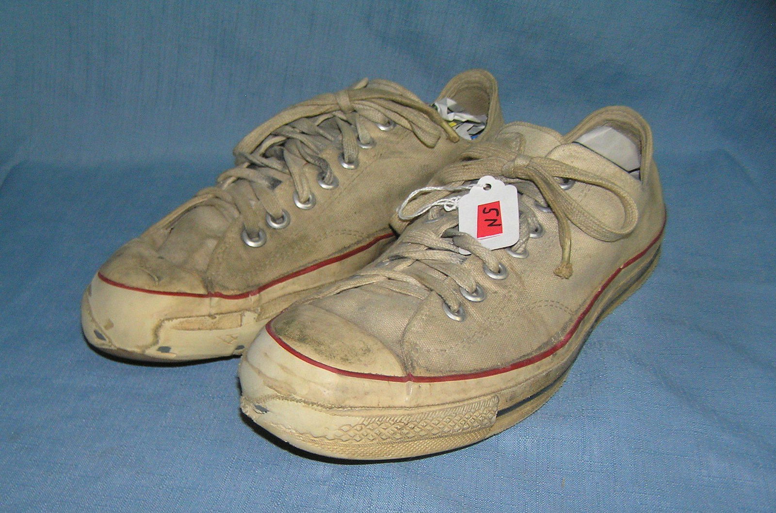 Converse all star Chuck Taylor sports sneakers: Pair of original Converse all star Chuck Taylor all star sports sneakers est. value $150.00-$200.00