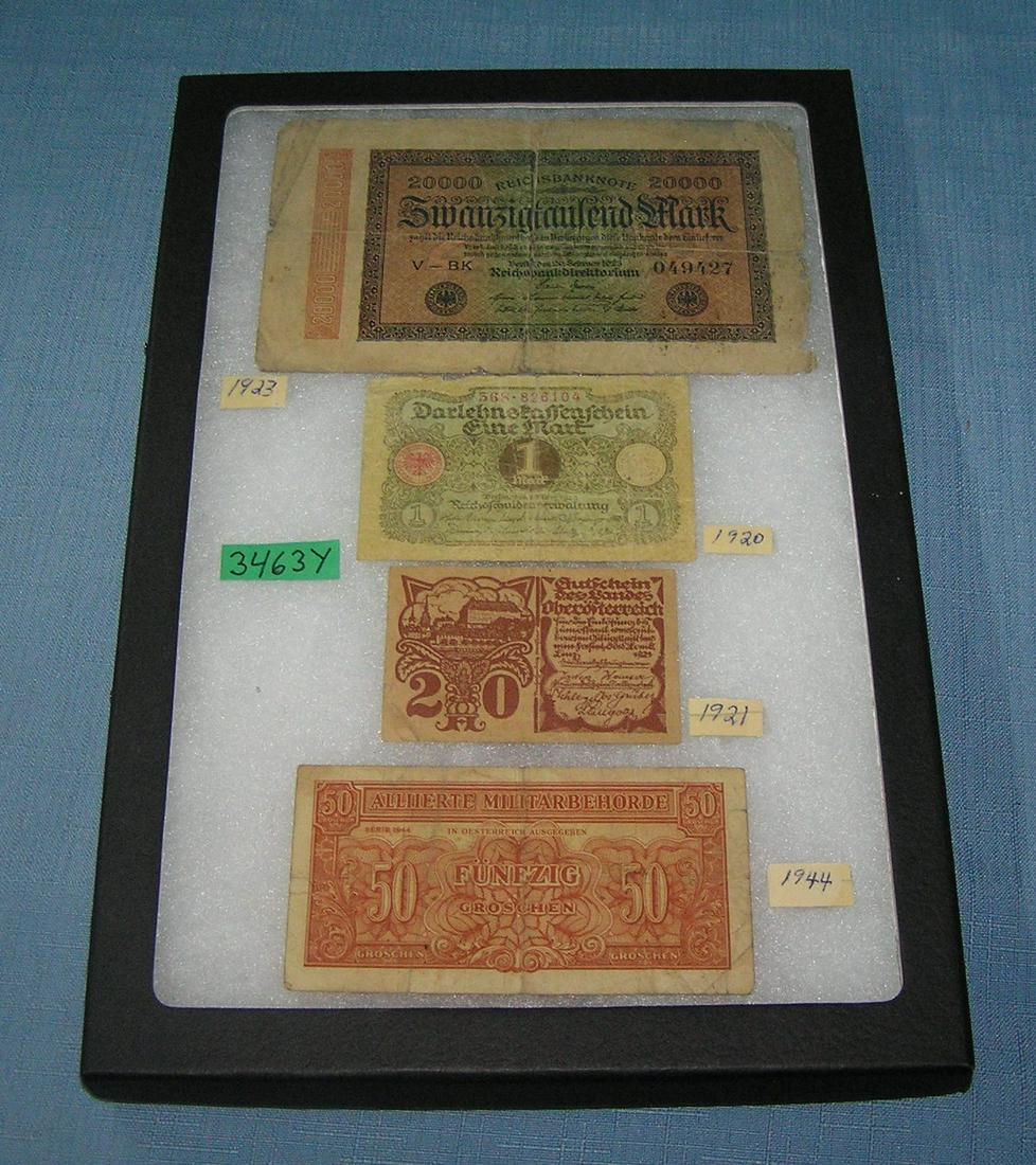 Group of vintage World currency: Group of vintage World currency est. value $75.00-$80.00