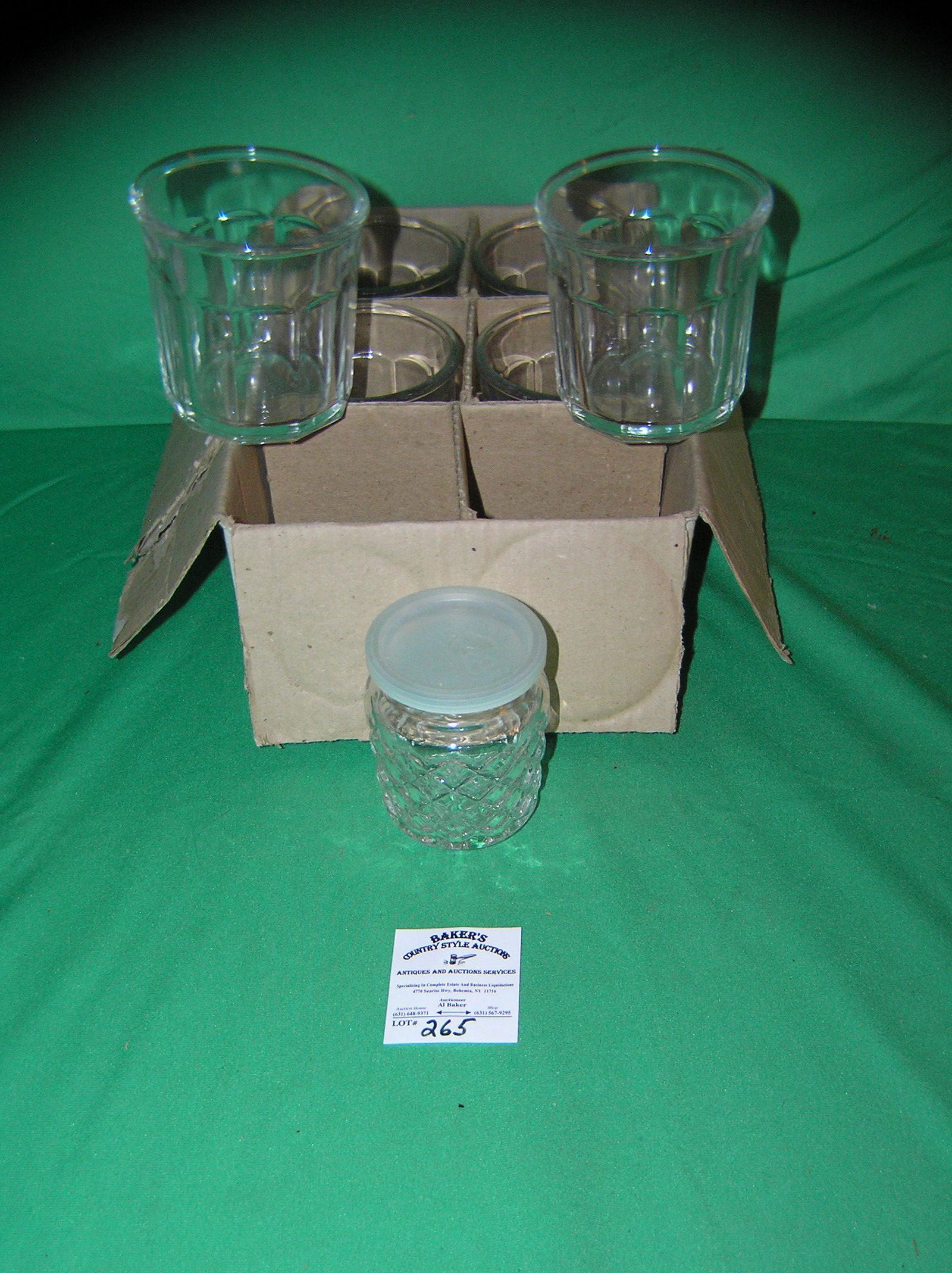 Box of vintage canning jars made in France: Box of vintage canning jars made in France est. value $25.00-$30.00