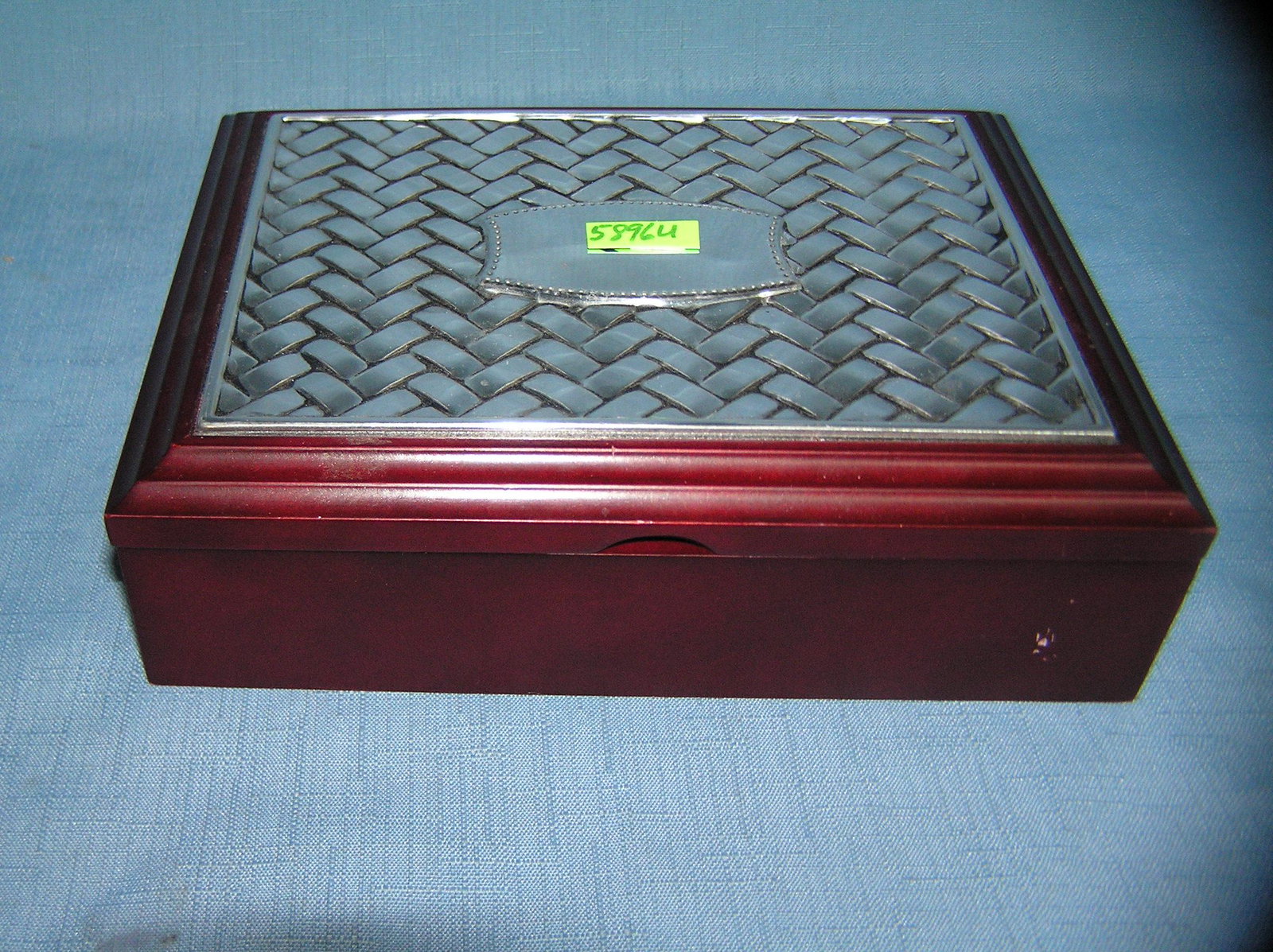 Walnut decorated jewelry/trinket box: Walnut decorated jewelry/trinket box est. value $150.00-$200.00