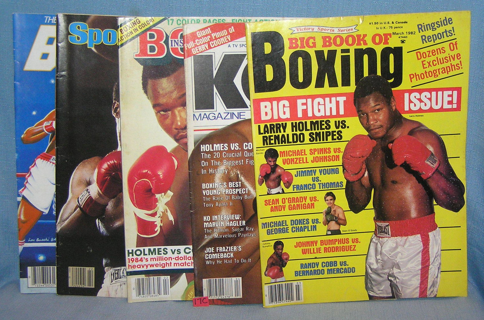 Group of vintage boxing magazines: Group of vintage boxing magazines est. value $25.00-$30.00