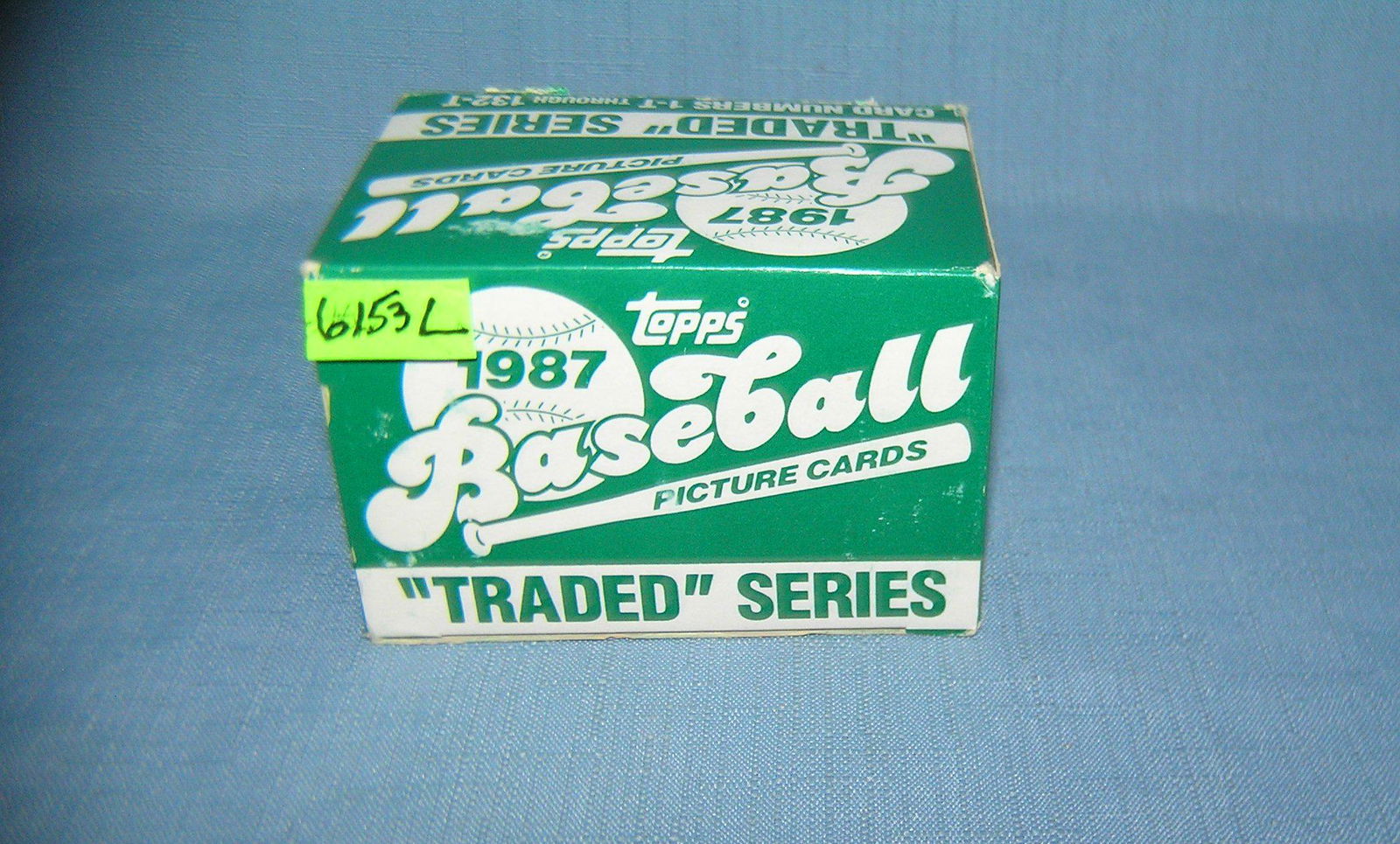 1987 Topps baseball card traded set: 1987 Topps baseball card traded set est. value $25.00-$30.00