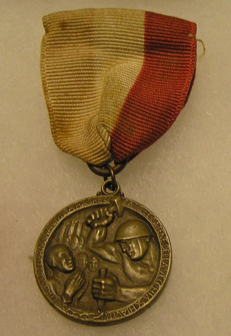 Early military medal and ribbon: Early military medal and ribbon est. value $75.00-$100.00